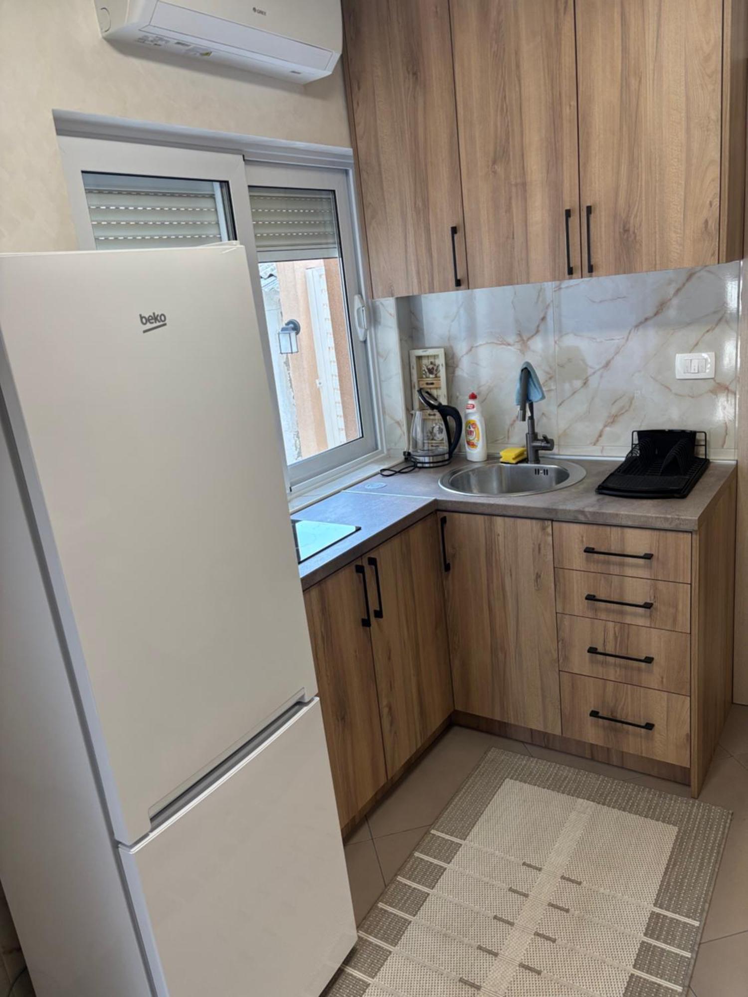 Max Apartments Podgorica Bagian luar foto
